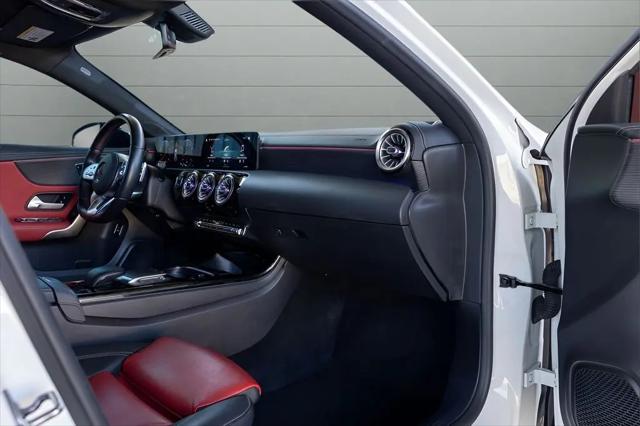 2021 Mercedes-Benz A 220 A 220