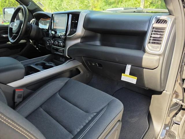 2026 Ram 1500 Express Crew Cab 4x4 57 Box
