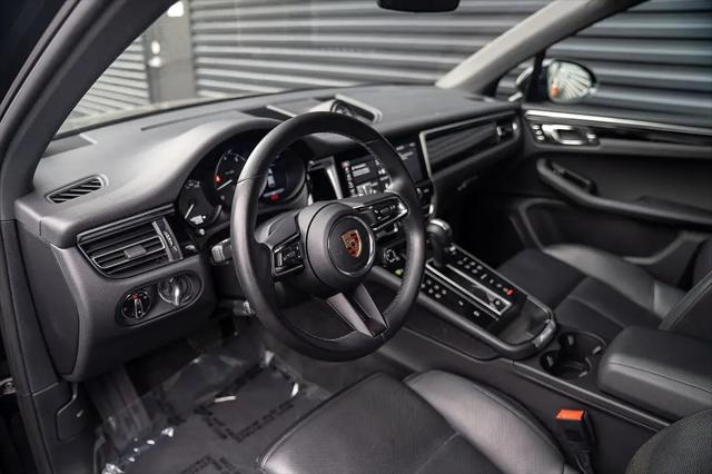 2023 Porsche Macan T