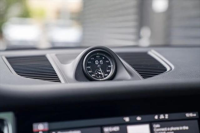 2023 Porsche Macan T