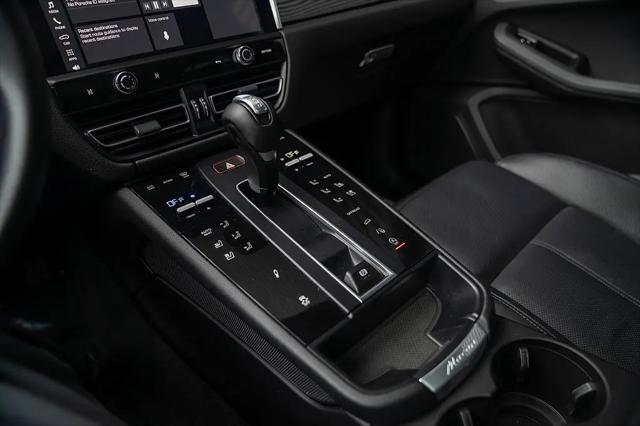 2023 Porsche Macan T