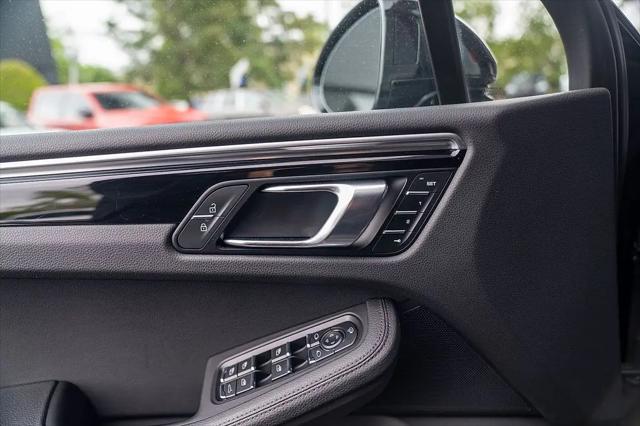 2023 Porsche Macan T