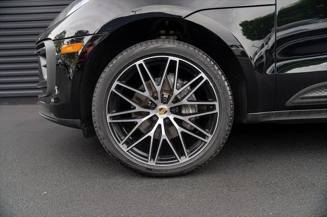 2023 Porsche Macan T