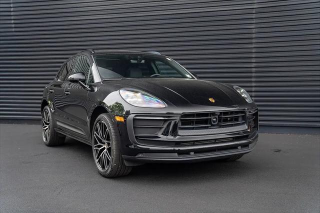 2023 Porsche Macan T