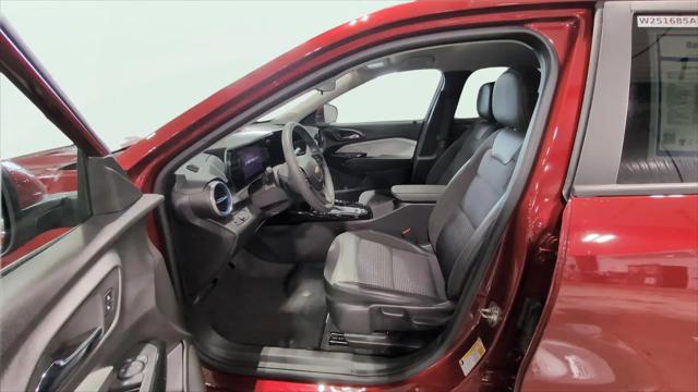 2025 Chevrolet Trax FWD LT