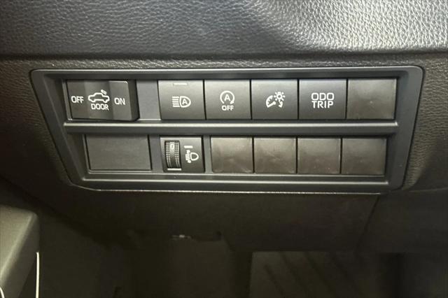 2026 Toyota Tundra SR5 CrewMax 5.5' Bed