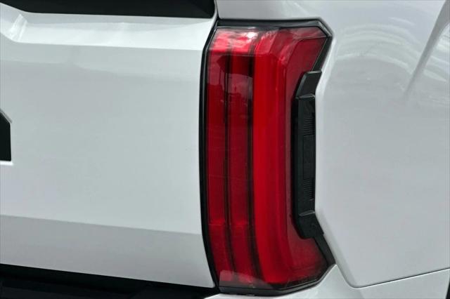 2026 Toyota Tundra SR5 CrewMax 5.5' Bed