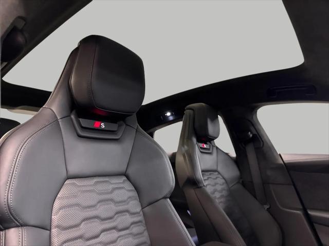2026 Audi e-tron GT Prestige quattro