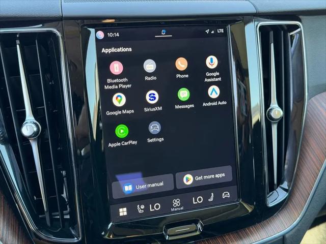 2023 Volvo XC60 B5 Plus Bright Theme