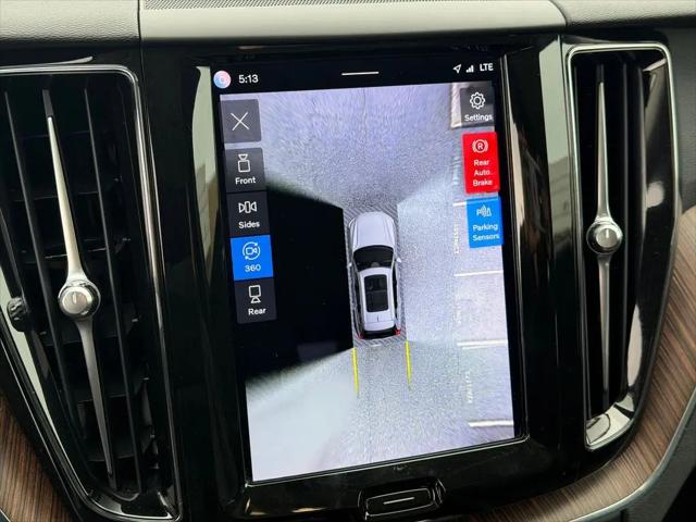 2023 Volvo XC60 B5 Plus Dark Theme