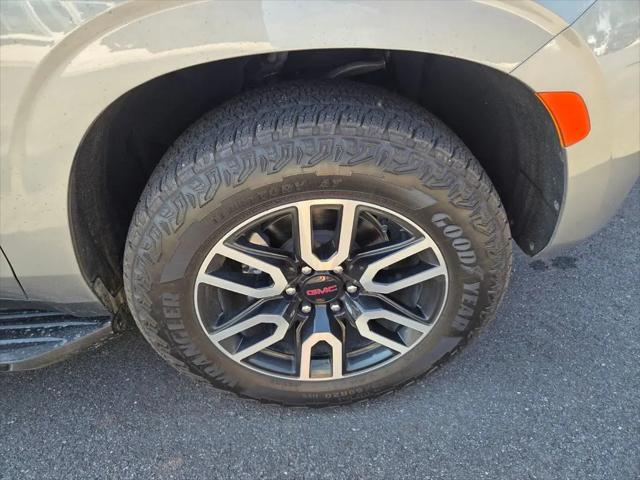 2024 GMC Yukon 4WD AT4