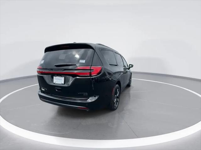 2027 Chrysler Pacifica Limited