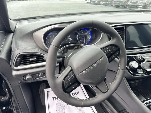 2027 Chrysler Pacifica Limited