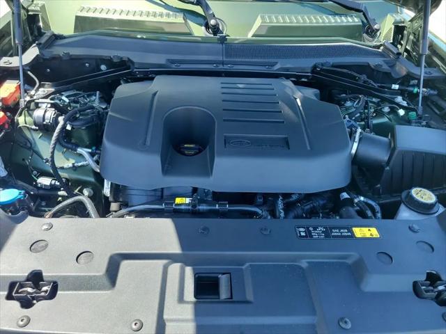 2026 Land Rover Defender P400 X-Dynamic SE