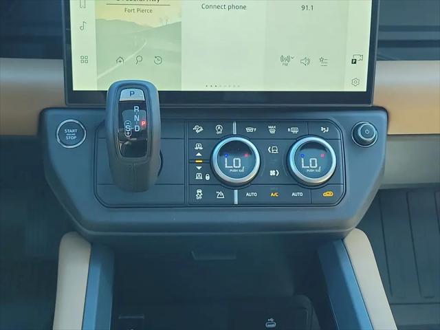 2026 Land Rover Defender P400 X-Dynamic SE