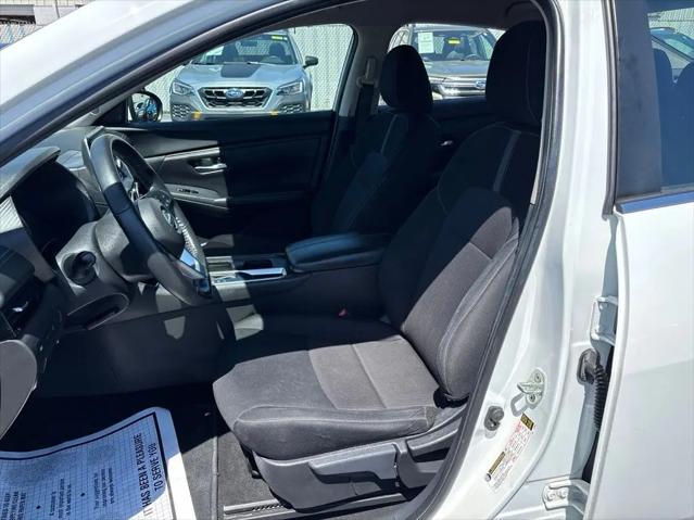 2022 Nissan Sentra SV Xtronic CVT