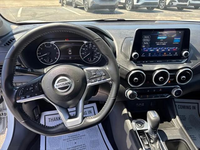 2022 Nissan Sentra SV Xtronic CVT