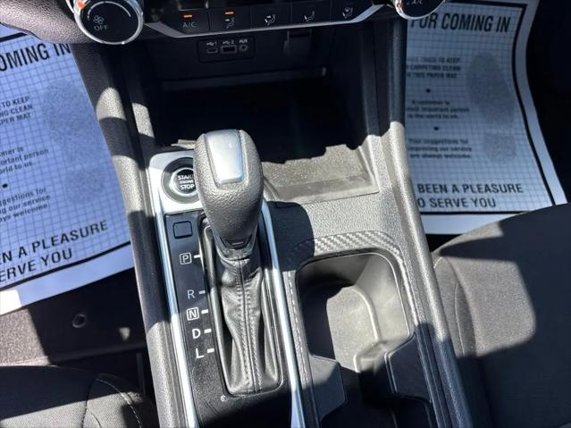 2022 Nissan Sentra SV Xtronic CVT