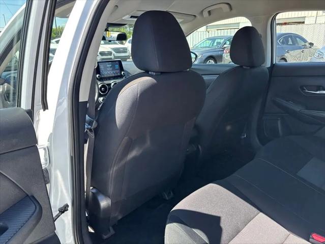 2022 Nissan Sentra SV Xtronic CVT