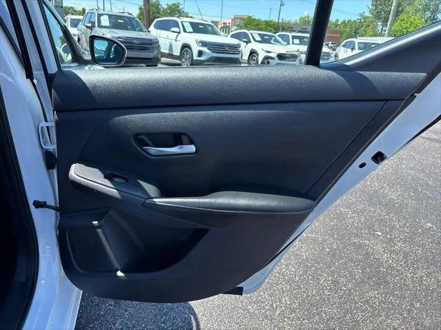 2022 Nissan Sentra SV Xtronic CVT