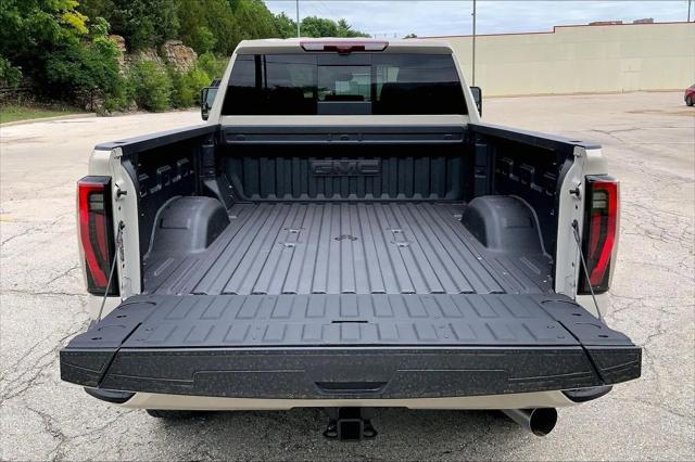 2026 GMC Sierra 2500HD Crew Cab, Standard Bed, AT4, 4WD