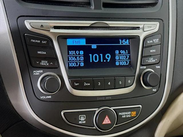 2016 Hyundai Accent SE