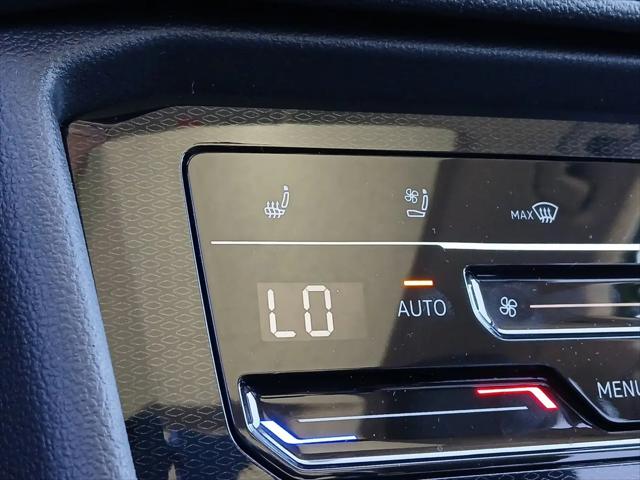 2026 Volkswagen Taos SEL