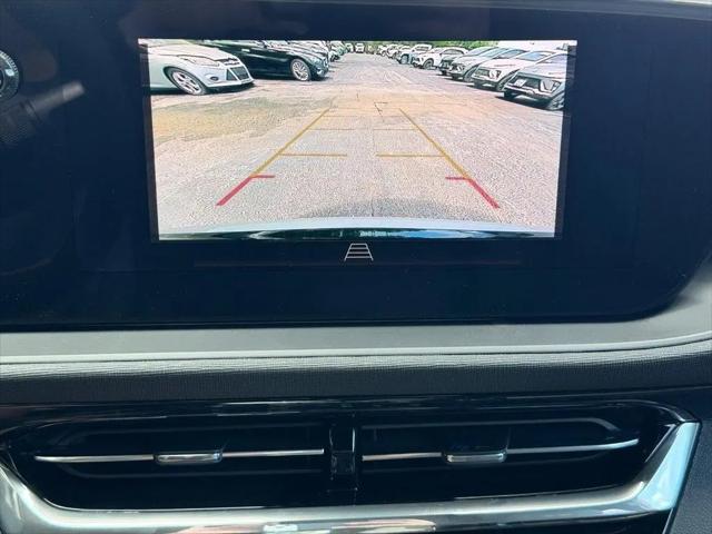 2026 Buick NV Sport Touring FWD
