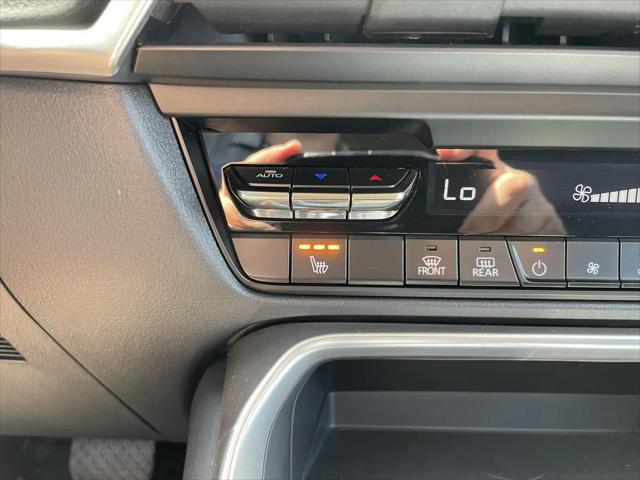 2025 Mazda X-90 Preferred Package