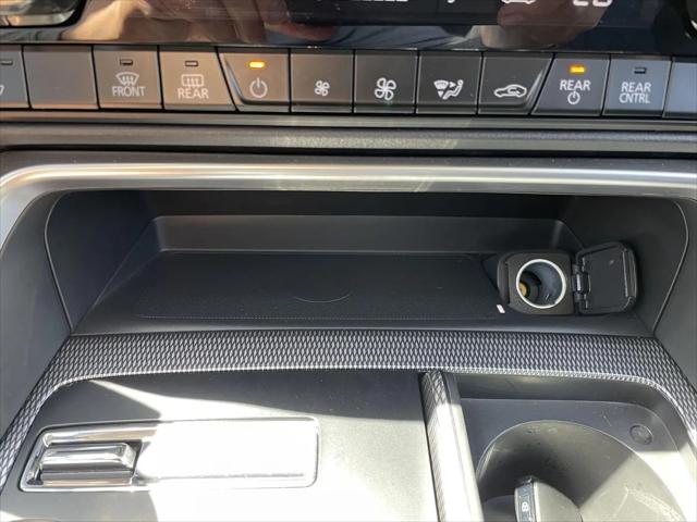 2025 Mazda X-90 Preferred Package