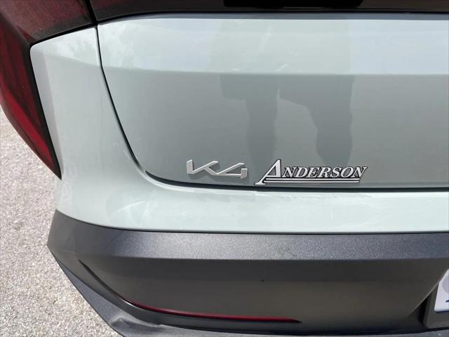 2025 Kia K4 LXS