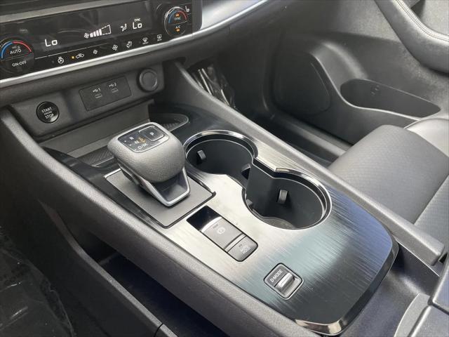 2025 Nissan Rogue SV FWD