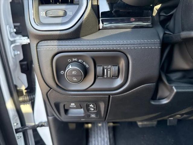 2026 Ram 1500 Limited Crew Cab 4x4 5'7" Box