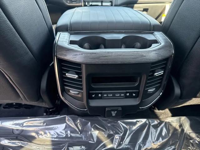 2026 Ram 1500 Limited Crew Cab 4x4 5'7" Box