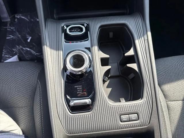 2026 Jeep Cherokee Laredo 4x4