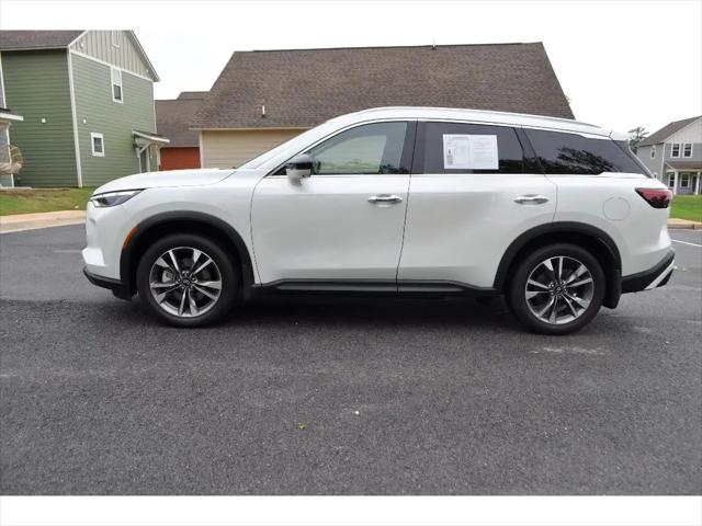 2025 INFINITI QX60 LUXE