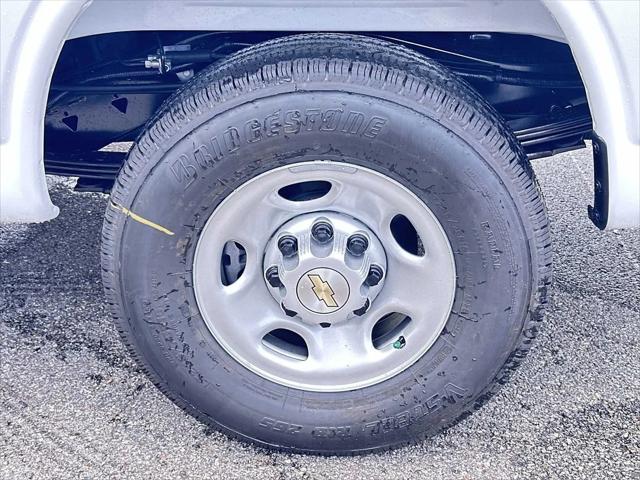 2026 Chevrolet Express Cargo Van 2500 Regular Wheelbase, WT, RWD