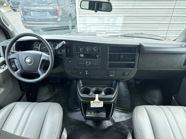 2026 Chevrolet Express Cargo Van 2500 Regular Wheelbase, WT, RWD