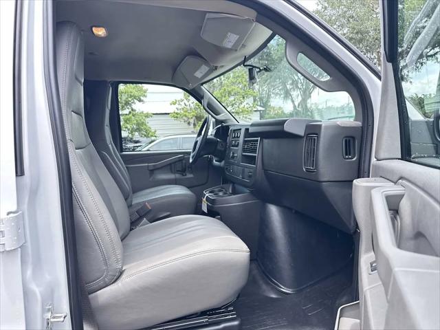 2026 Chevrolet Express Cargo Van 2500 Regular Wheelbase, WT, RWD