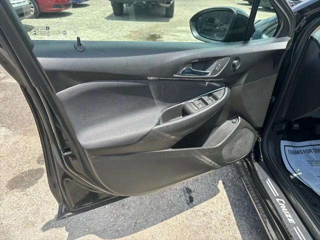 2018 Chevrolet Cruze LS Auto