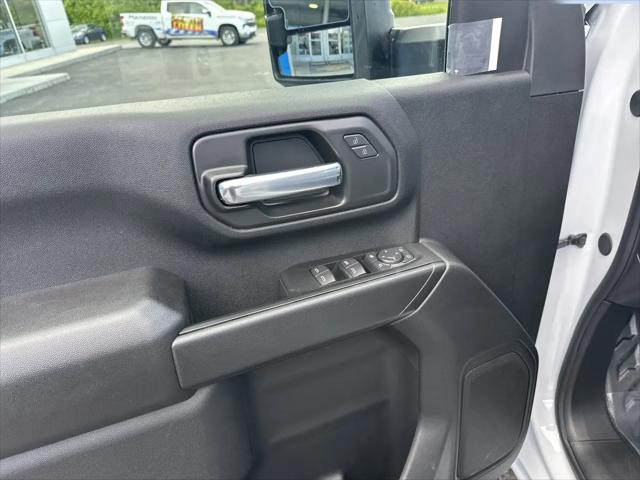 2026 Chevrolet Silverado 3500HD Crew Cab, Long Bed, WT Dual Rear Wheel, RWD