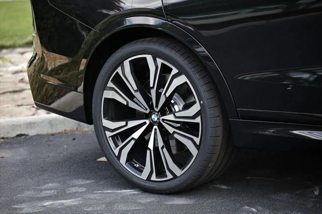 2027 BMW X7 M60i