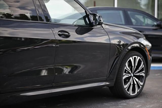 2027 BMW X7 M60i