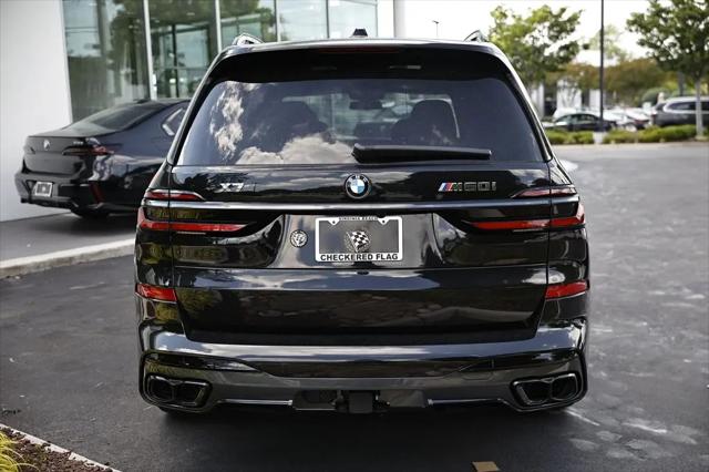 2027 BMW X7 M60i