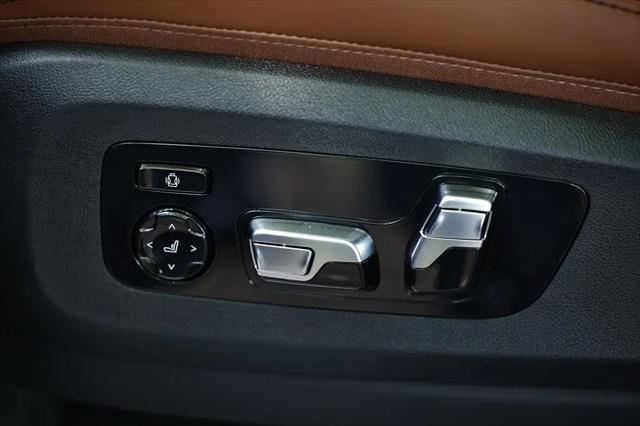2027 BMW X7 M60i