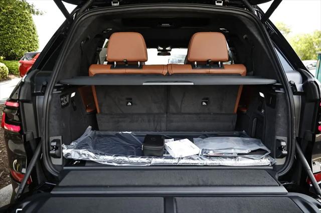 2027 BMW X7 M60i