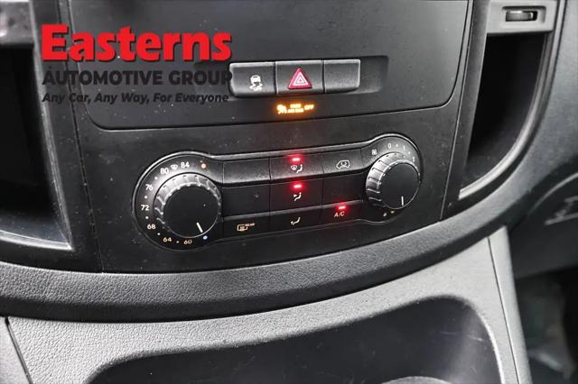 2022 Mercedes-Benz Metris Standard