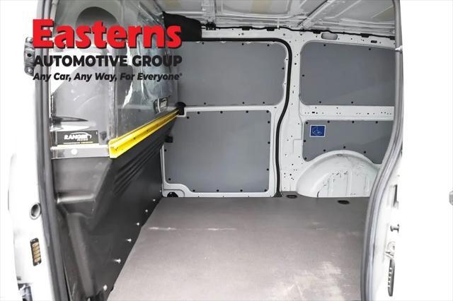 2022 Mercedes-Benz Metris Standard