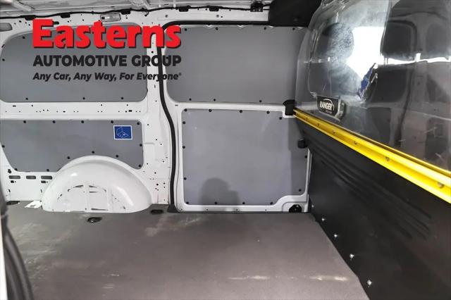 2022 Mercedes-Benz Metris Standard