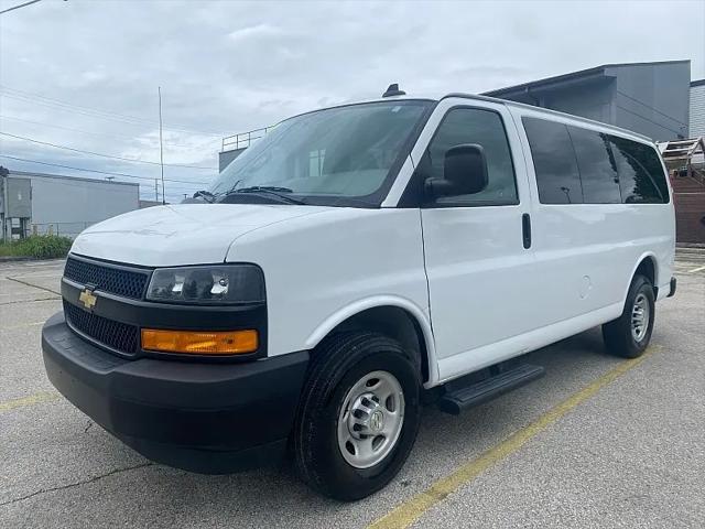 2023 Chevrolet Express Passenger RWD 2500 Regular Wheelbase LS